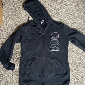 Women’s Harley Davidson zip up sweatshirt size large.